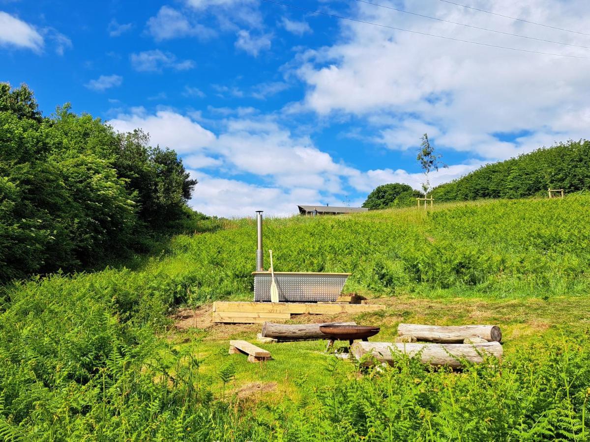 Brackenhill Glamping - Safari Tent With Hot Tub - Sleeps 6 Ivybridge Bagian luar foto